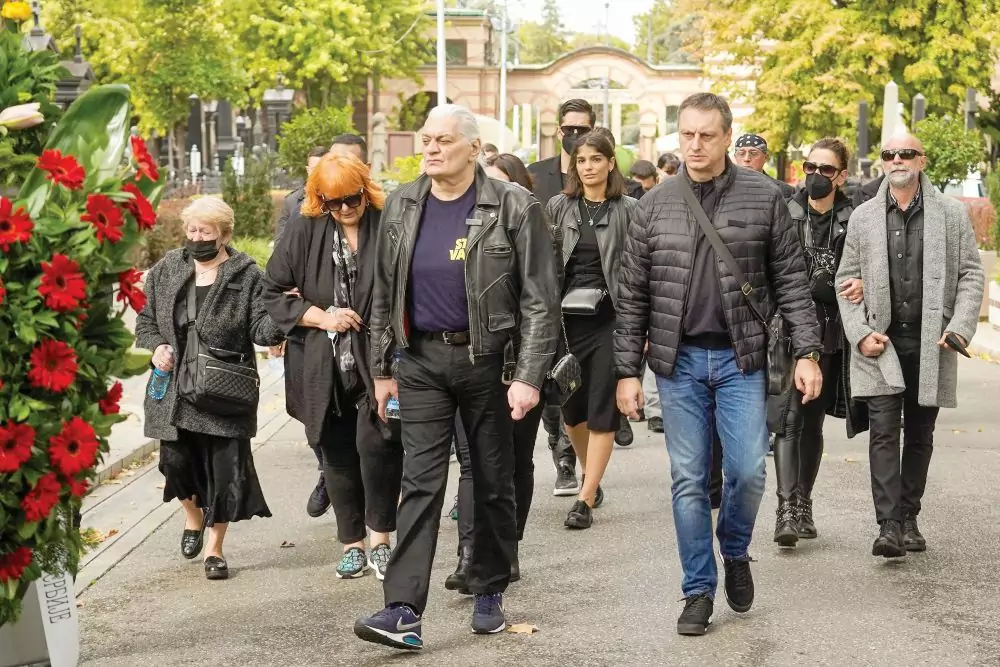 laca radulovic laca radulovic