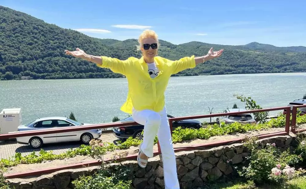 lepa brena
