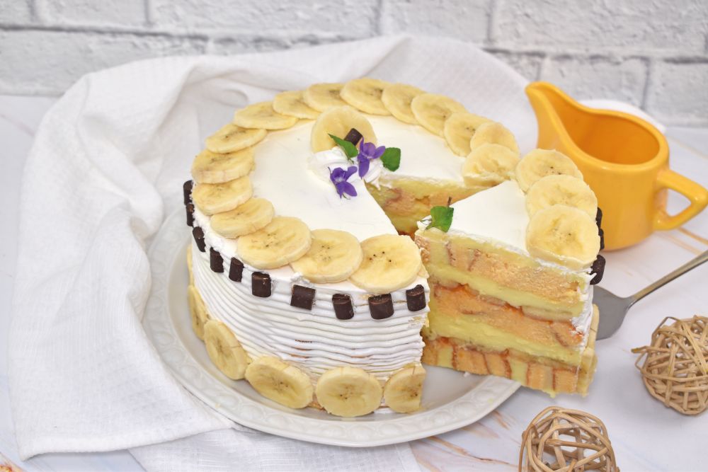 Rolat torta sa bananama