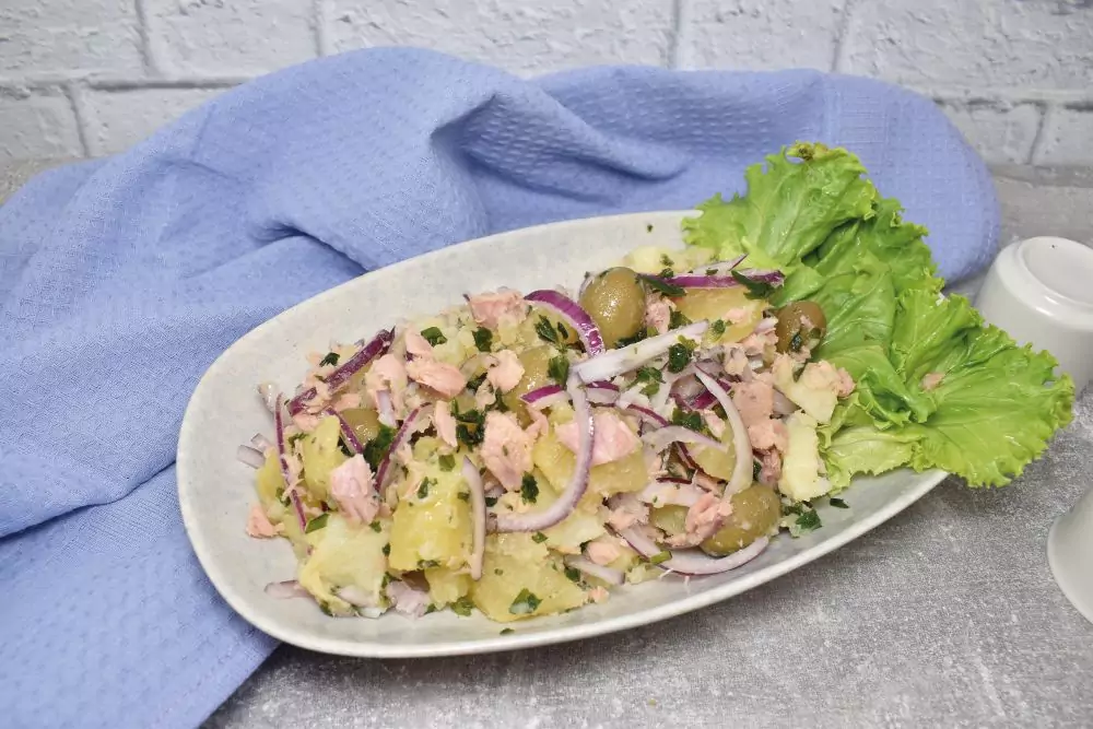 Salata od krompira i tunjevine