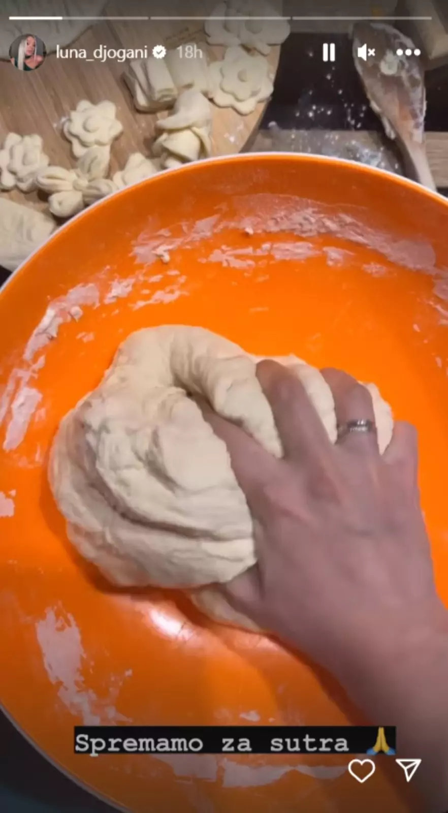 Slavski kolač Lune Đogani