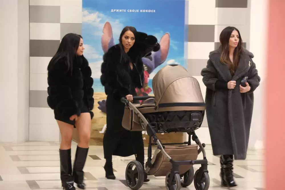 Ana Sević i Kaća Lazić svet novine svet portal