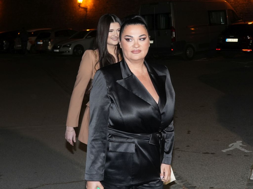 Jana Todorović trpi bolove, svet portal