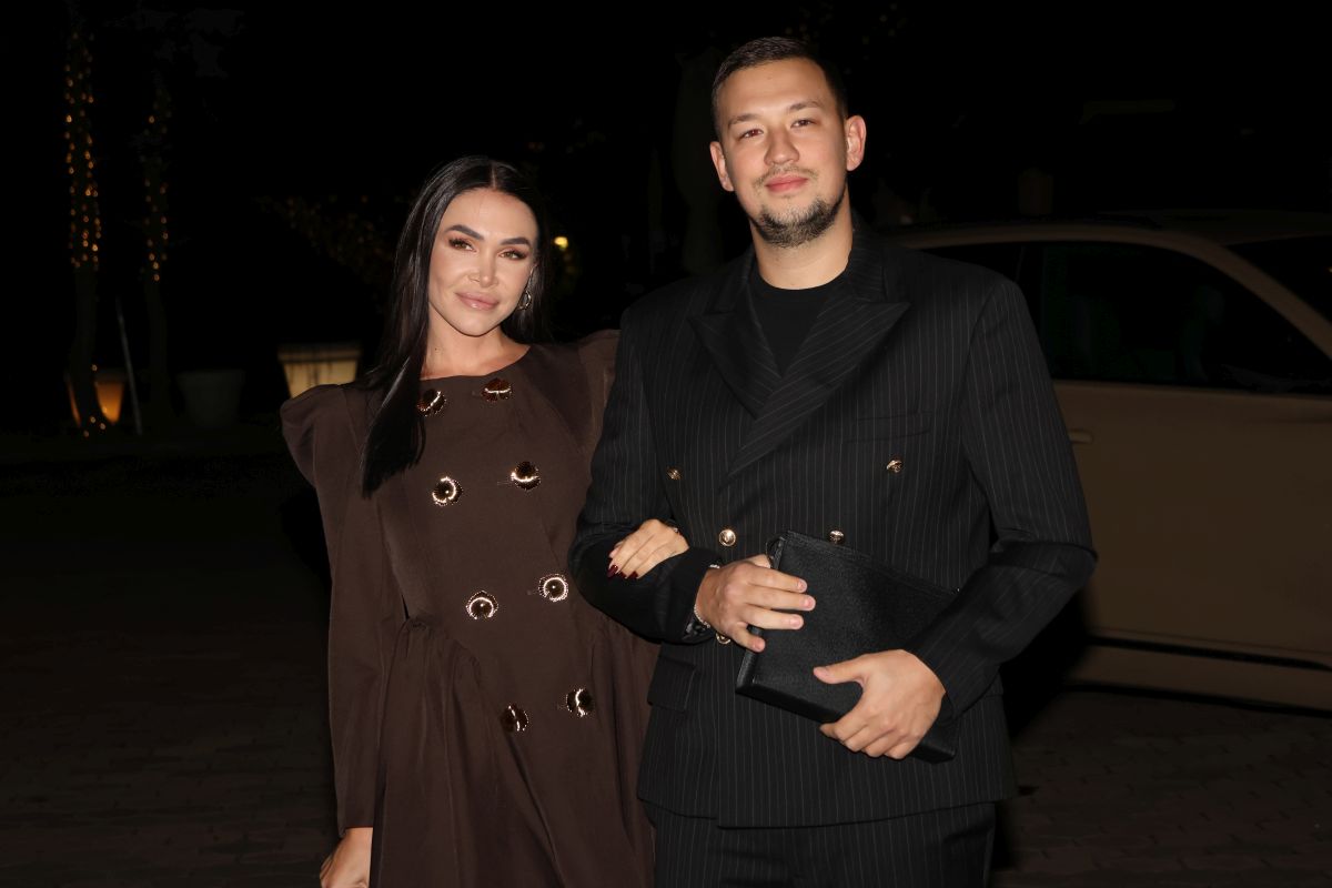 Uroš Živković sa suprugom na rođendanu sina Nadice Ademov